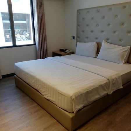 Ease Hotel Kota Kinabalu Ngoại thất bức ảnh
