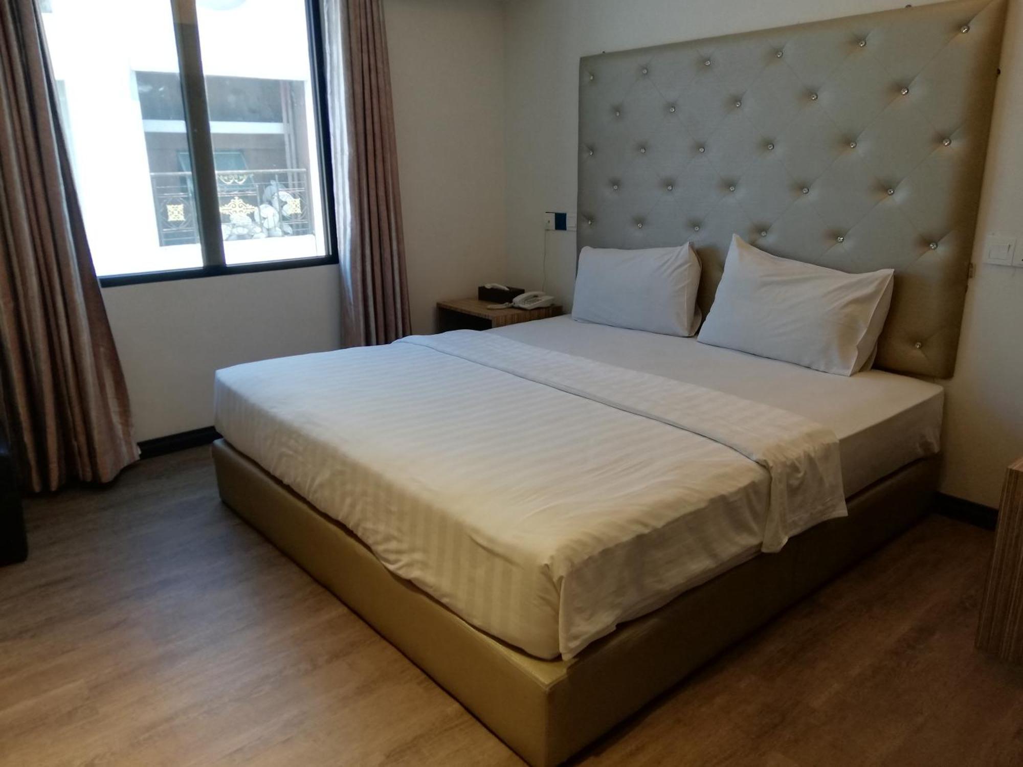 Ease Hotel Kota Kinabalu Ngoại thất bức ảnh