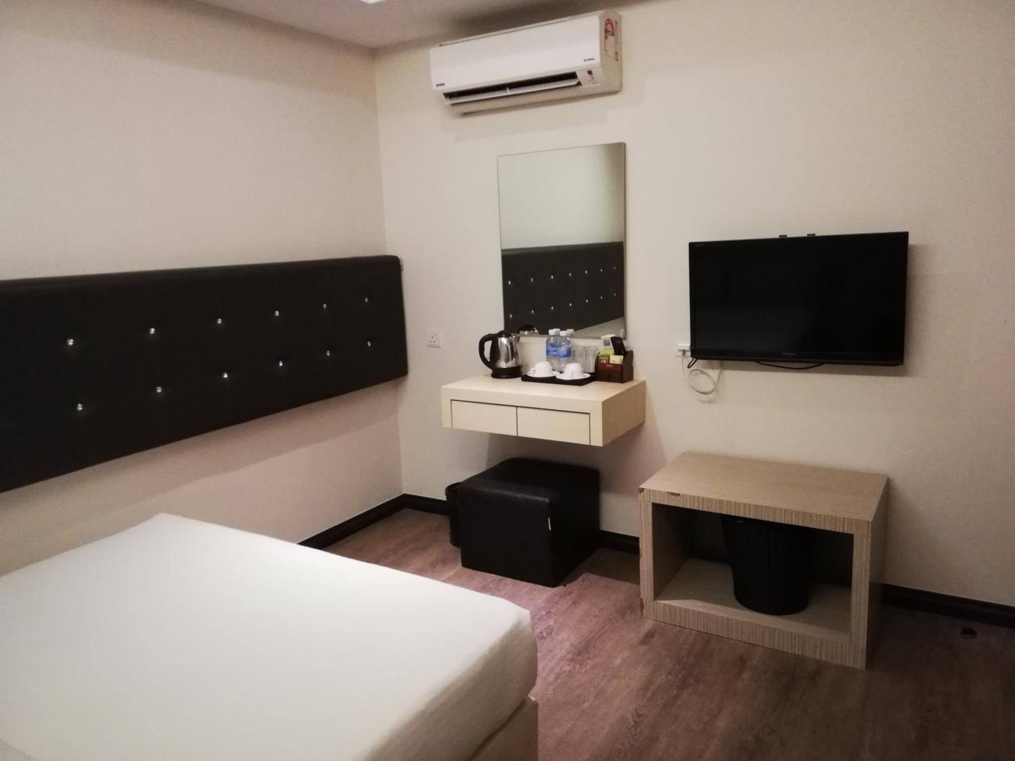 Ease Hotel Kota Kinabalu Ngoại thất bức ảnh