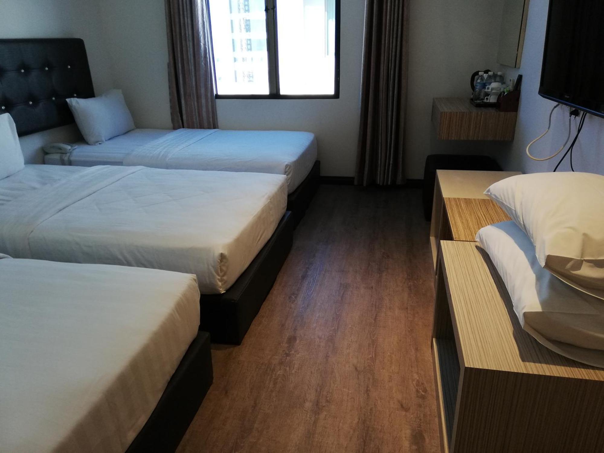 Ease Hotel Kota Kinabalu Ngoại thất bức ảnh