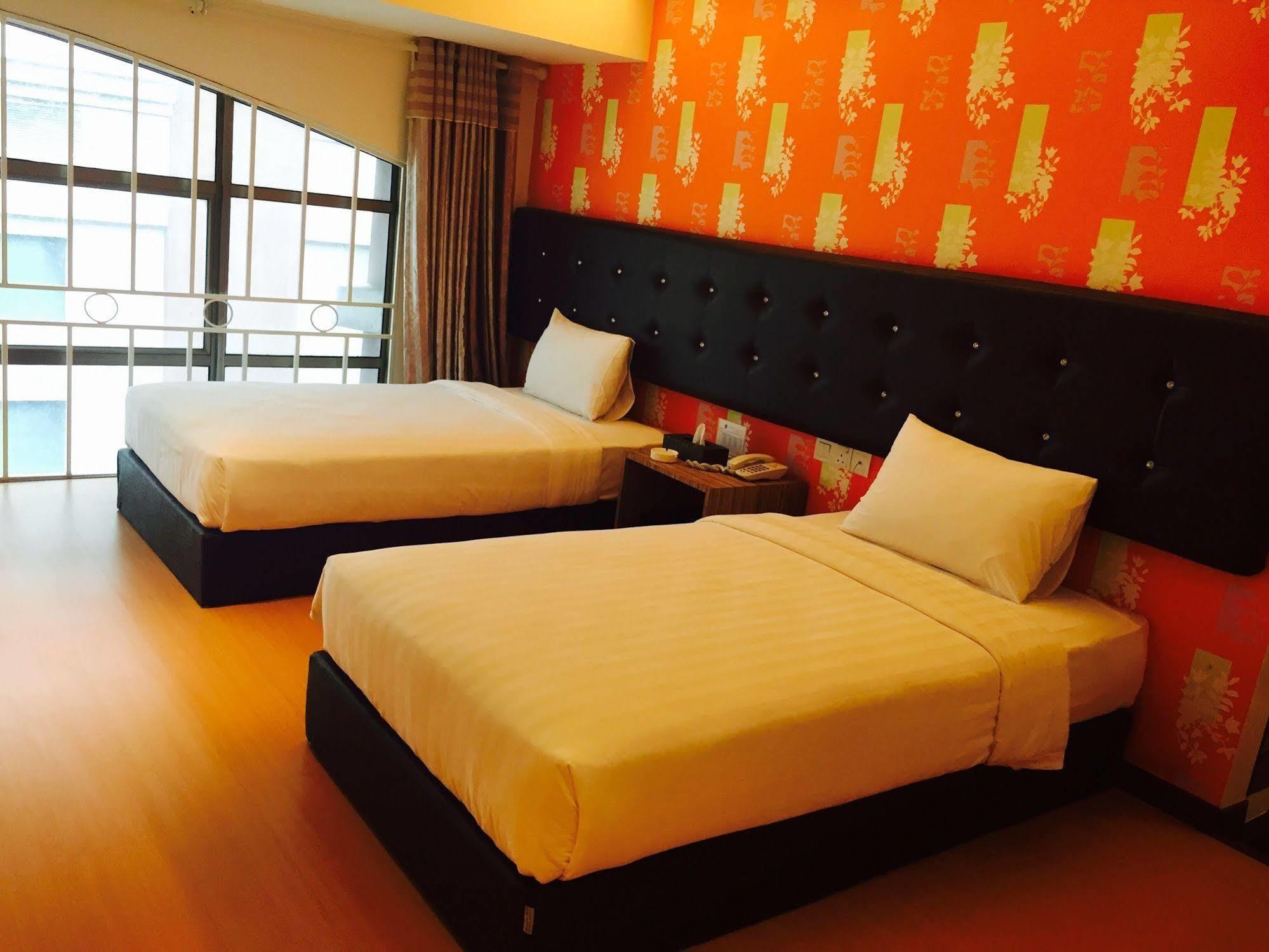 Ease Hotel Kota Kinabalu Ngoại thất bức ảnh