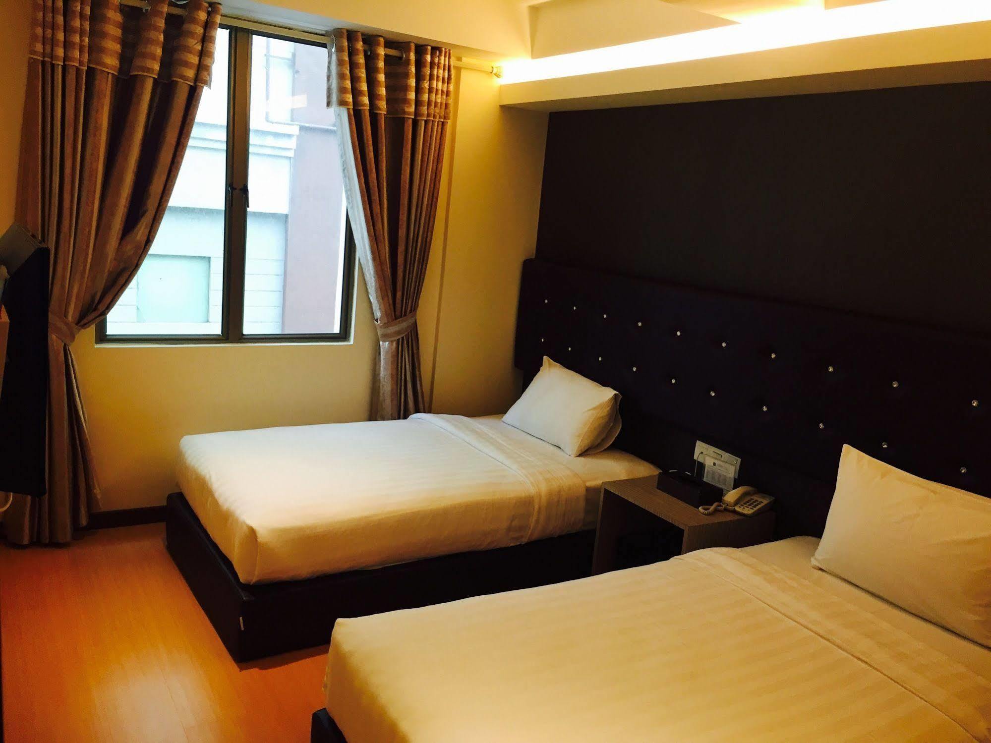 Ease Hotel Kota Kinabalu Ngoại thất bức ảnh