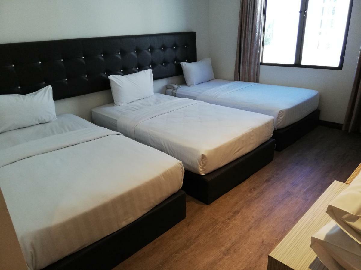 Ease Hotel Kota Kinabalu Ngoại thất bức ảnh