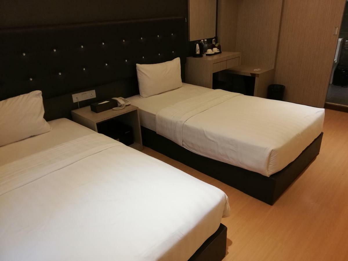 Ease Hotel Kota Kinabalu Ngoại thất bức ảnh
