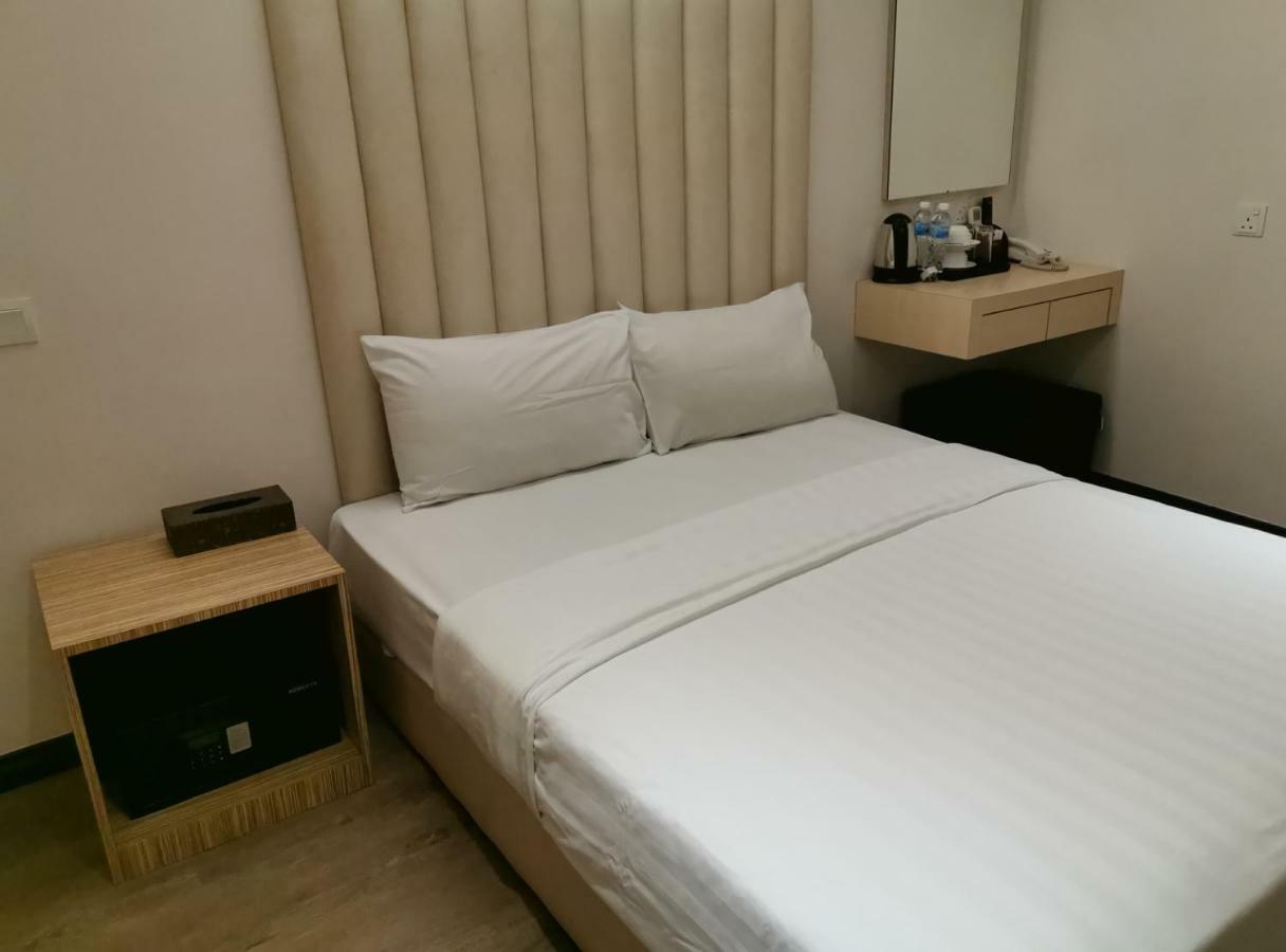 Ease Hotel Kota Kinabalu Ngoại thất bức ảnh